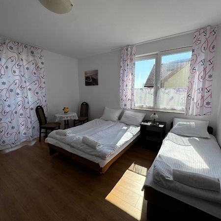 Hotel Sloneczny Brzeg Jarosławiec Exterior foto