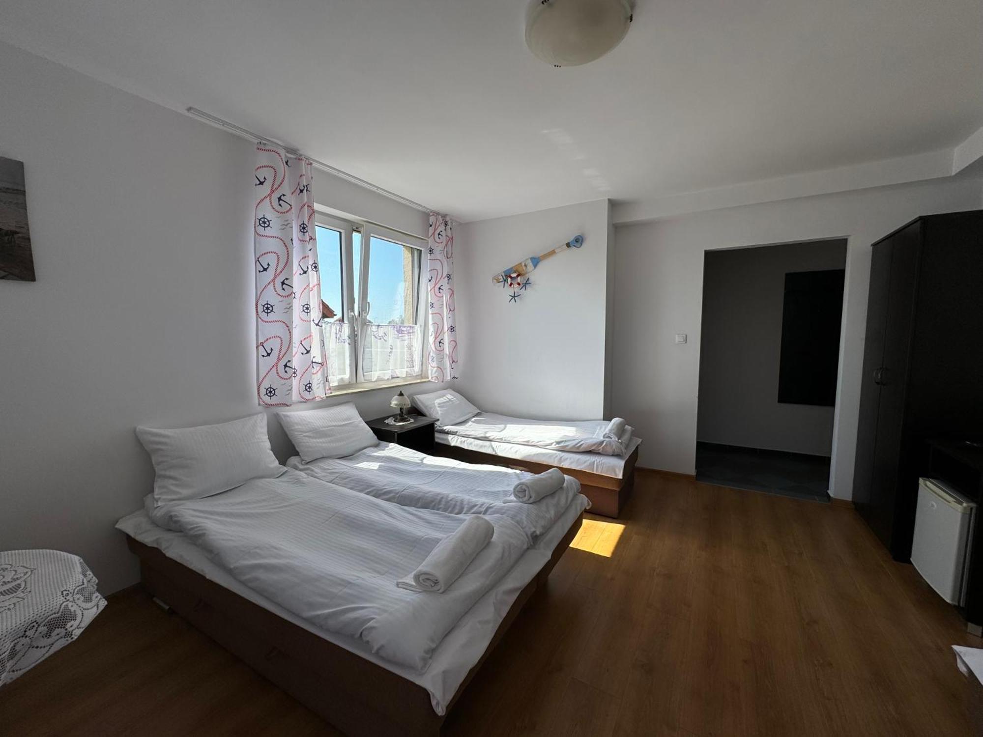Hotel Sloneczny Brzeg Jarosławiec Exterior foto
